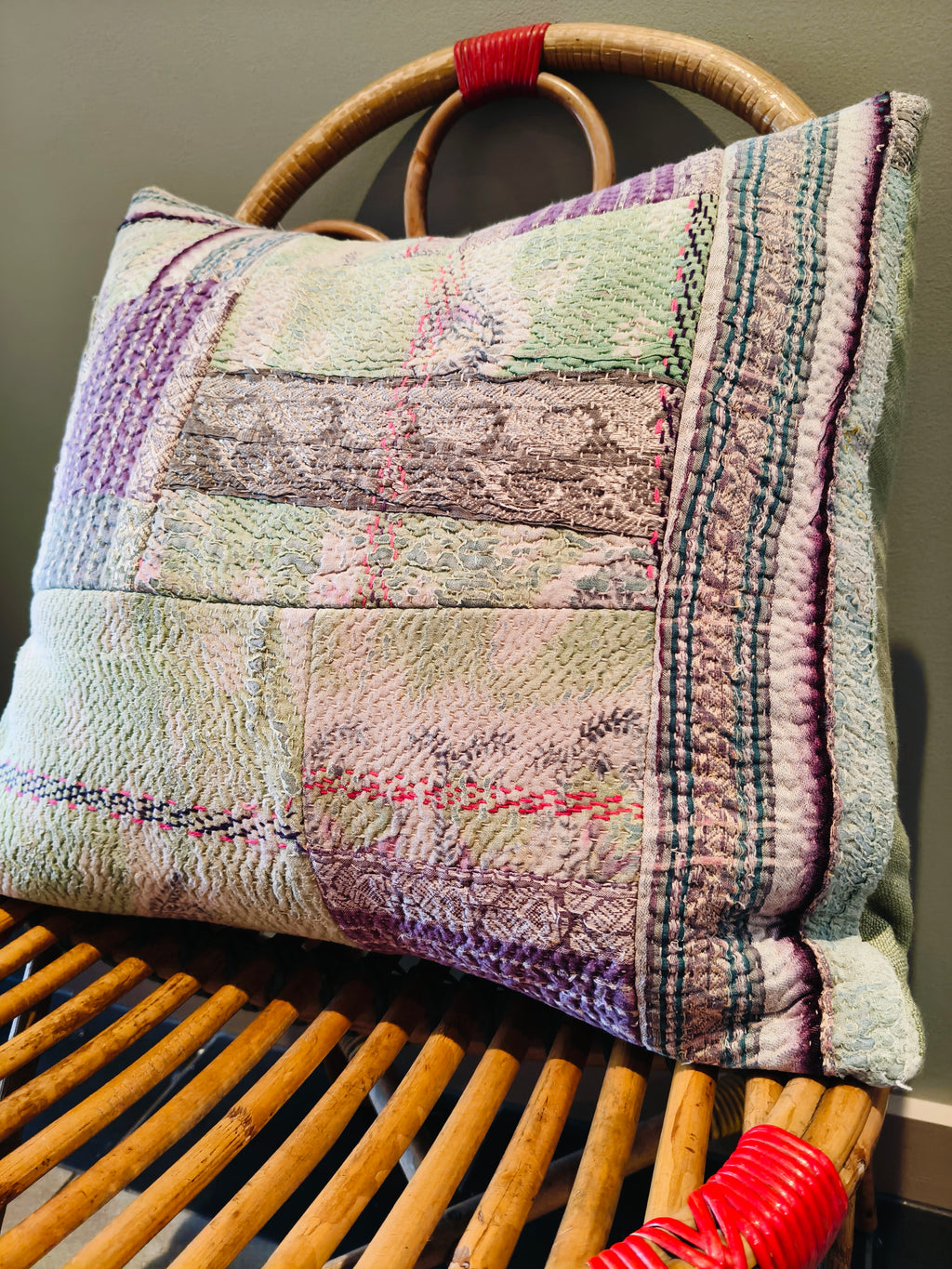 Kantha cushion purple #1